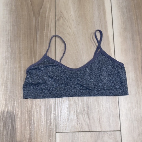 EUC Youth Girls Size L Large Soft Bralette Bra Gray Stretch Basic - Picture 3 of 6